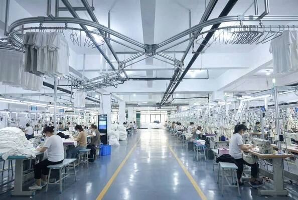 Guangzhou Odin Apparel Co., Ltd.， linha de produção do fabricante
