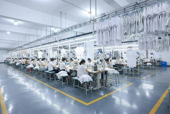 Guangzhou Odin Apparel Co., Ltd.， linha de produção do fabricante