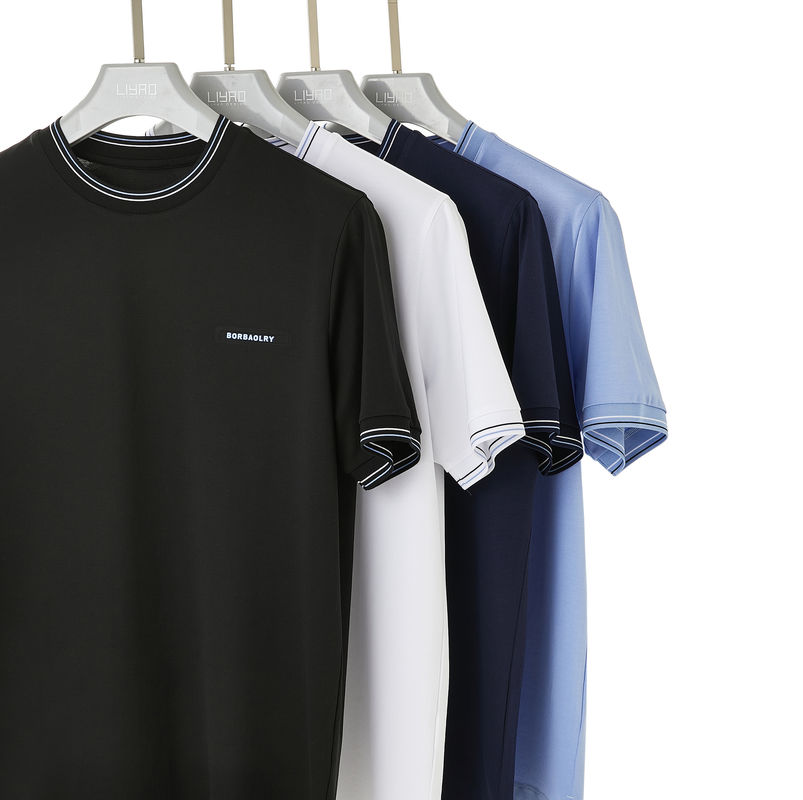 Camisa curta masculina com material de algodão grande e logotipo personalizado em design simples