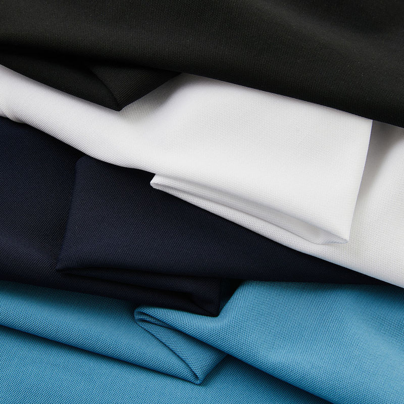 Proteção UV Sem costura Sublimada de algodão de cor sólida Camisa de polo de uniforme de golfe para homens