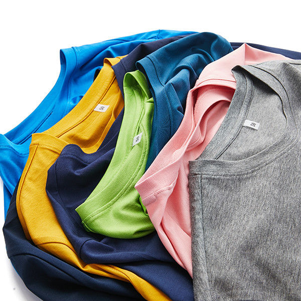 180 Gsm O-Neck T-Shirt estilo casual com logotipo Anti-Pilling Design 100% algodão