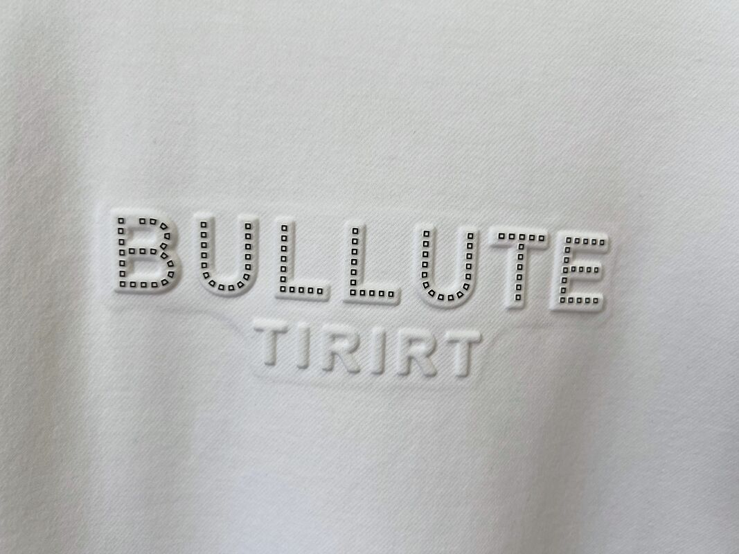 Luxury Crew Neck T-shirt Impressão Logo Design Adota Processos de Reboco de Tecido Original Mais Calor - Transferência Processos de Vinil OEM/ODM