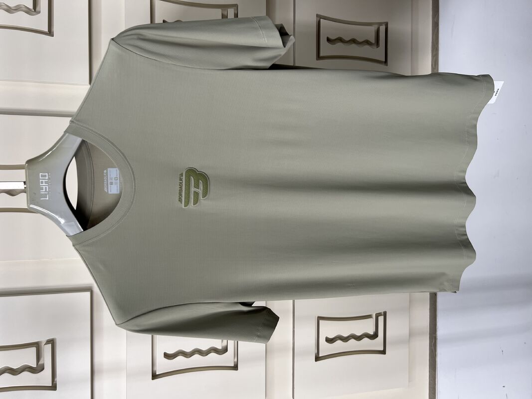 Conjunto Esportivo Masculino Verde Oliva Personalizado - Camiseta de Manga Curta e Calça, Camiseta de Tecido Respirável para Homem