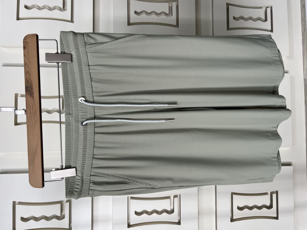 Conjunto Esportivo Masculino Verde Oliva Personalizado - Camiseta de Manga Curta e Calça, Camiseta de Tecido Respirável para Homem