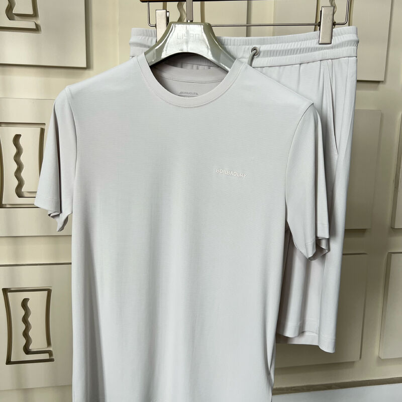 Vestuário esportivo masculino cinza claro curto - Manga superior e calças, T-shirt respirável e confortável para homens