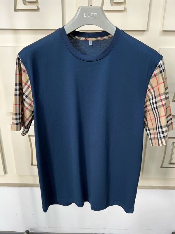 Camisetas Masculinas com Mangas Xadrez Icônicas, Gola Redonda Regular Fit, Algodão de Alta Qualidade